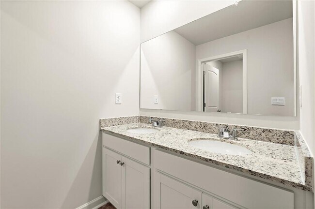 Building Photo - 348 Belmont Dr