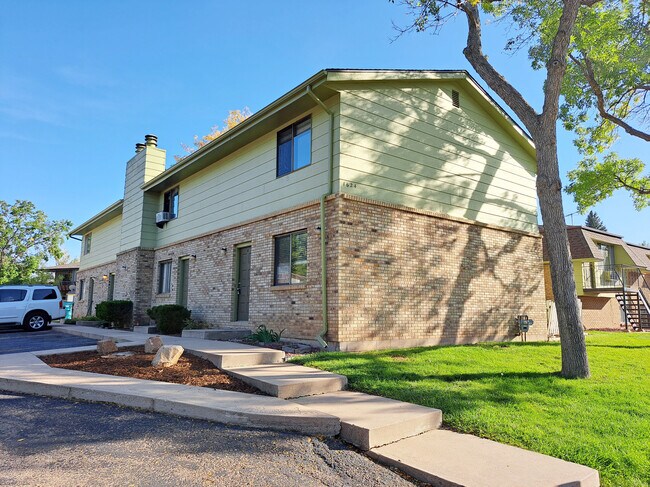 Primary Photo - 1624 Azalea Dr