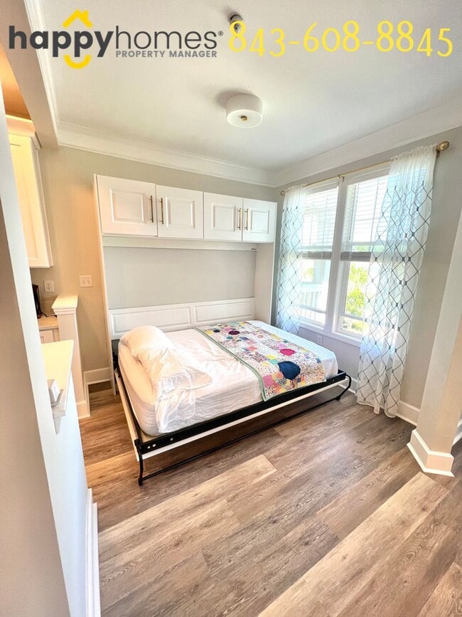 Building Photo - 1/1 Fully Furnished Condo in Southampton Pointe Located in Mount Pleasant!