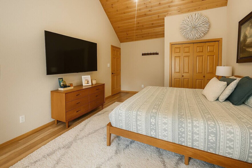 Building Photo - 213 S West St