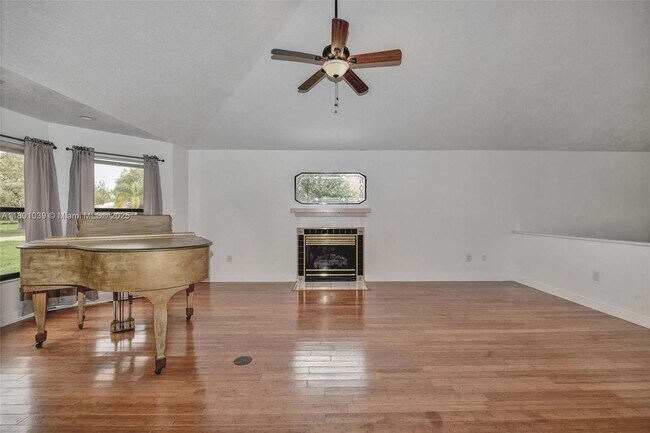 Building Photo - 7505 Jomel Dr