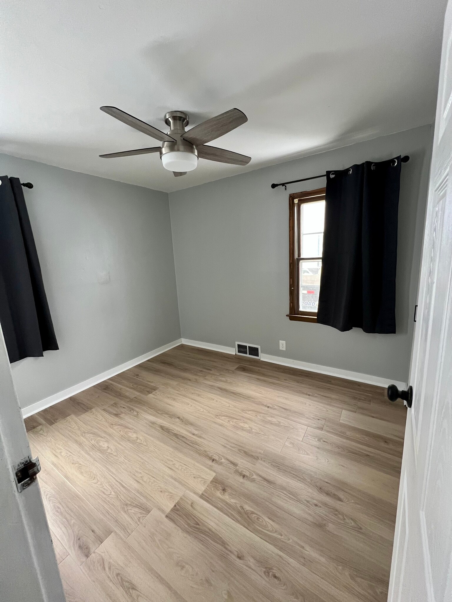 Building Photo - 3808 S 48th St