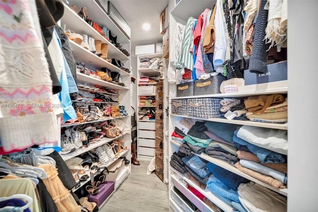 Building Photo - 10880 NW 58th Terrace