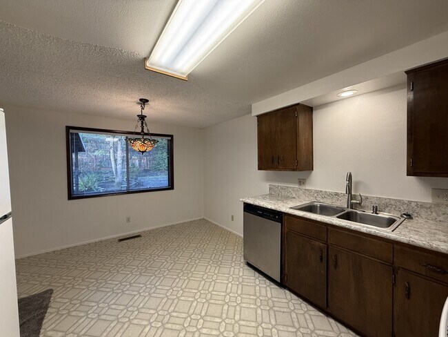 Building Photo - 2134 NW Watters St