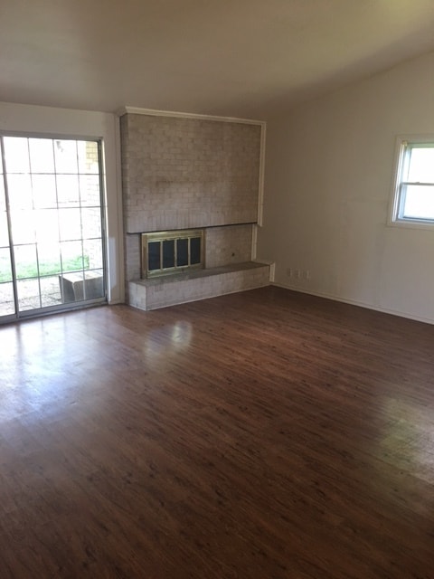 Building Photo - House For Lease in Garland