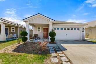 Building Photo - 86186 Mainline Rd