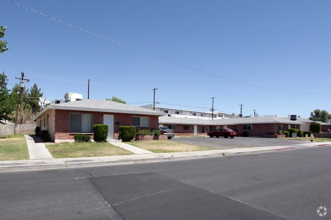 Building Photo - Boulder Square Condominiums