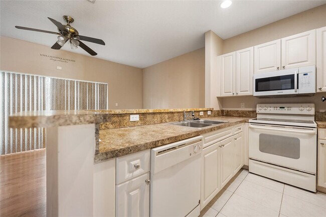 Building Photo - 3134 Coral Ridge Dr
