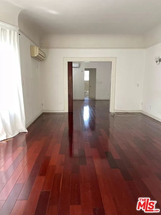 Building Photo - 119 Benton Wy