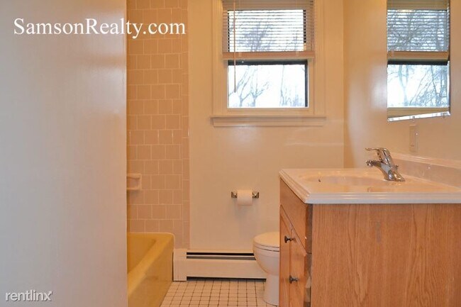 Building Photo - 2 br, 1 bath House - 25 Lunn St