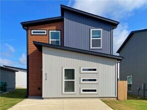 Building Photo - Featherston Village - Modern Living