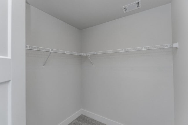 Building Photo - Monte Vista Townhomes