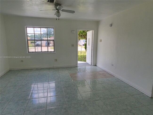Building Photo - 1240 NE 143rd St