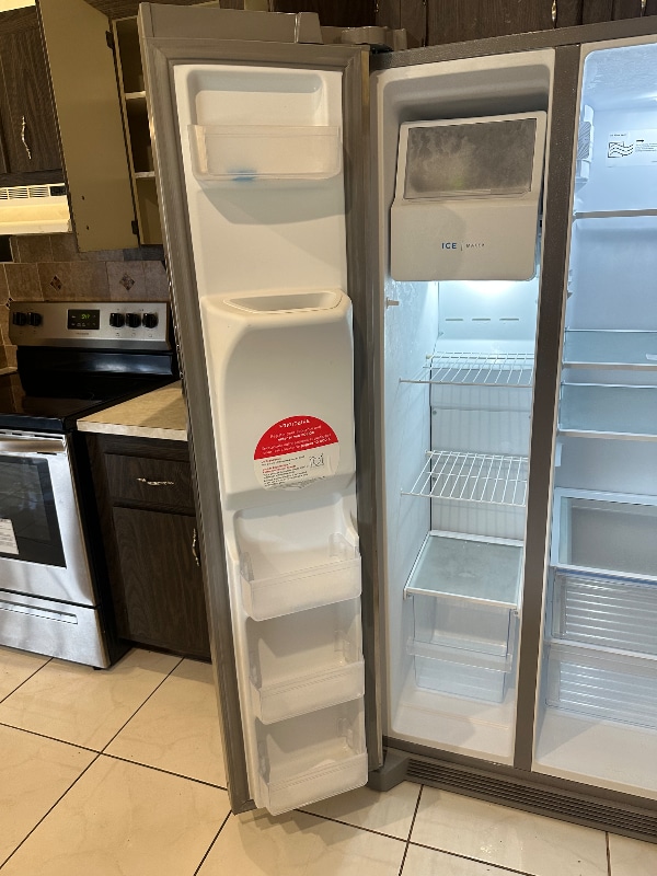 Building Photo - 8208 SW 12th Pl