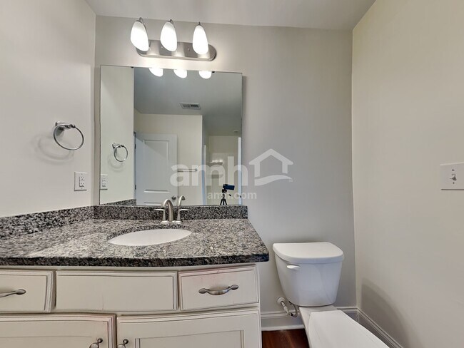 Building Photo - 6835 Thistle Down Dr