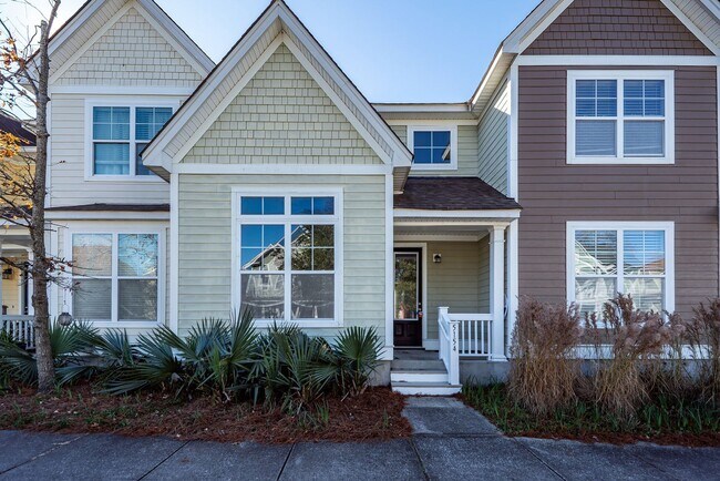 Building Photo - 3 Bedroom, 2.5 Bathroom Townhome in Oak Terrace Preserve - Park Circle