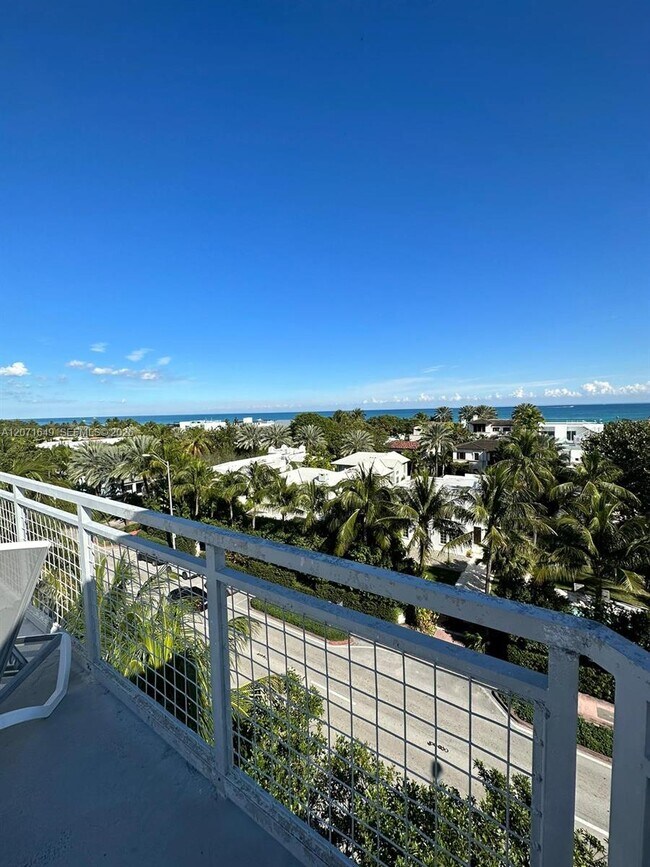 Building Photo - 7728 Collins Ave