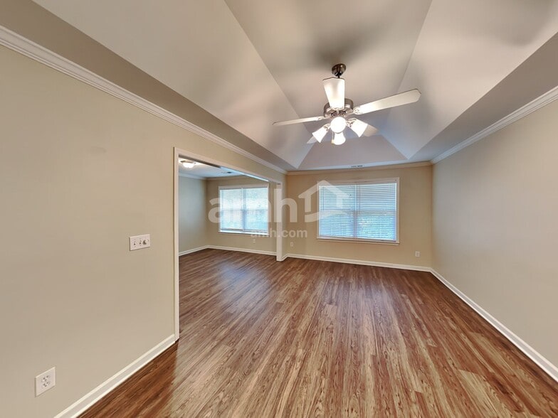 Building Photo - 183 Diamond Ridge Ave