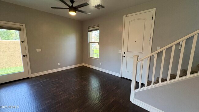 Building Photo - 11460 W St John Rd