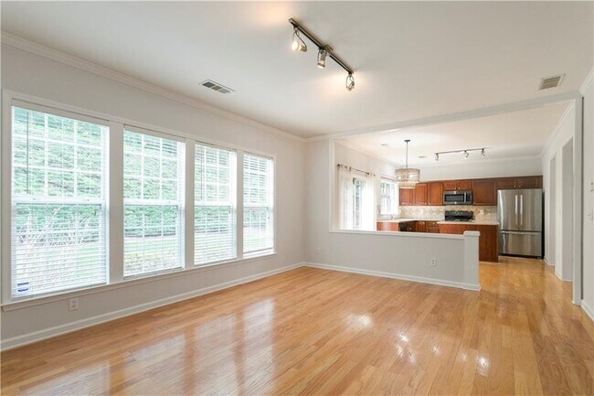 Building Photo - 485 Friars Head Dr NE