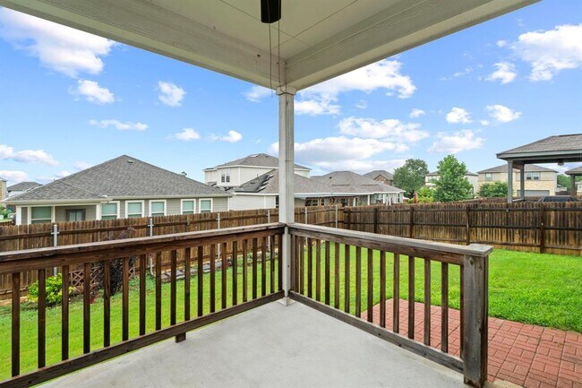 Building Photo - 277 Magna Ln