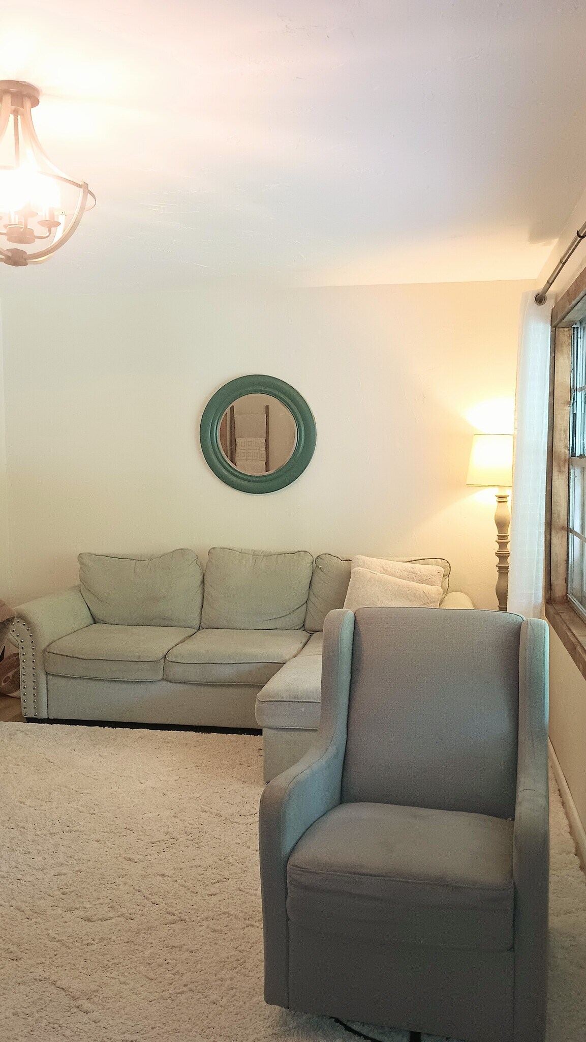 Building Photo - 615 Tank Hill Rd