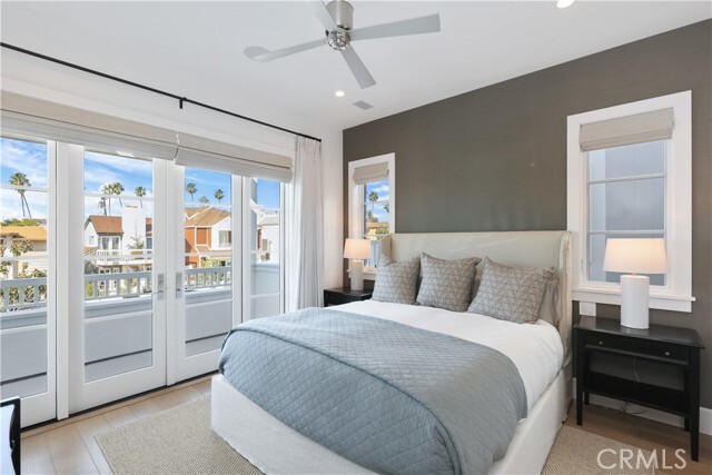 Building Photo - 708 Heliotrope Ave