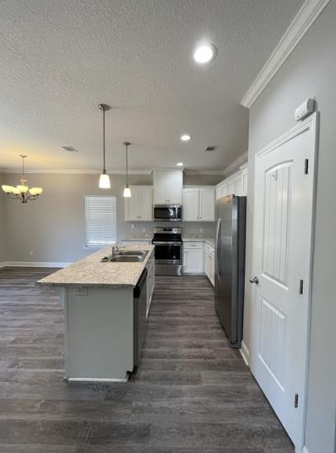 Building Photo - 424 Alcott Cir