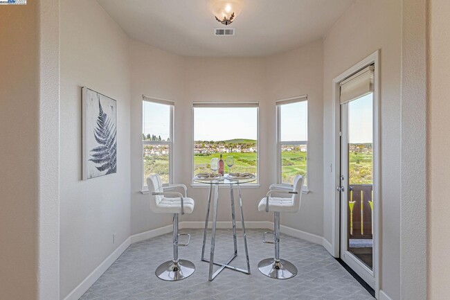 Building Photo - Luxury Living in The Bridges Golf Course C...
