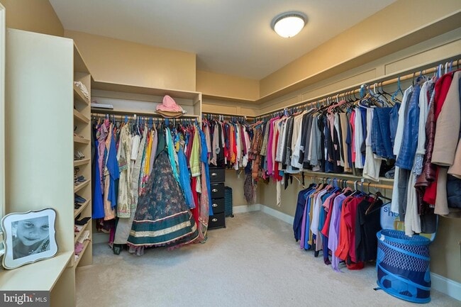 Building Photo - 7841 Montvale Way