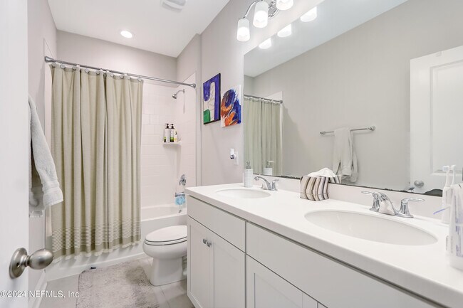 Building Photo - 295 Morning Mist Ln