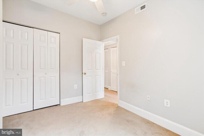 Building Photo - 1610 4th St NW