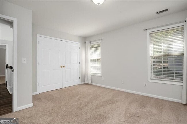 Building Photo - 4220 Hunters Green Way NE