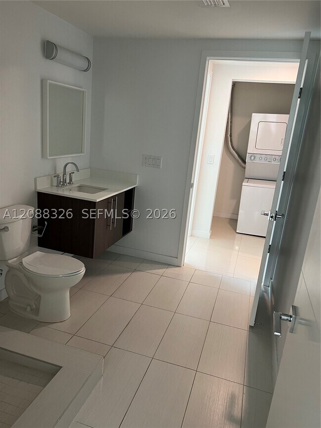 Building Photo - 7661 NW 107th Ave