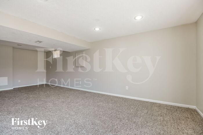 Building Photo - 6826 Willis Dr
