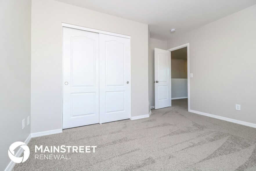 Building Photo - 12560 W St Moritz Ln