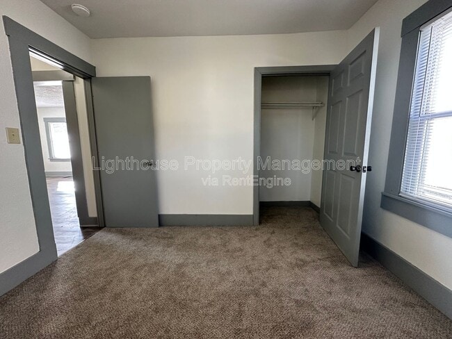 Building Photo - 138 Yale St