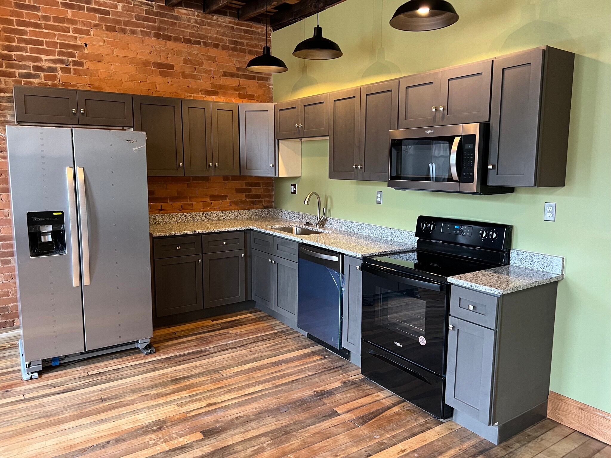 Building Photo - 1609 Winchester Ave