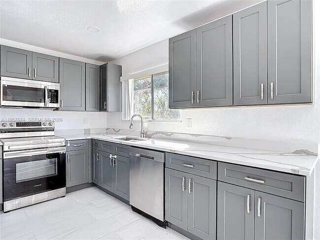 Building Photo - 4487 Pocatella Ave