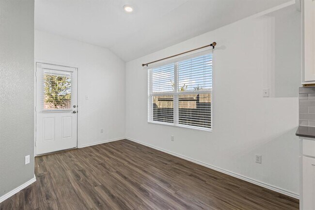 Building Photo - 308 Majestic Cedar Ct