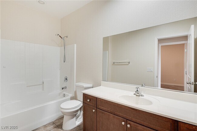 Building Photo - 10068 Emerald Edgewater Ct