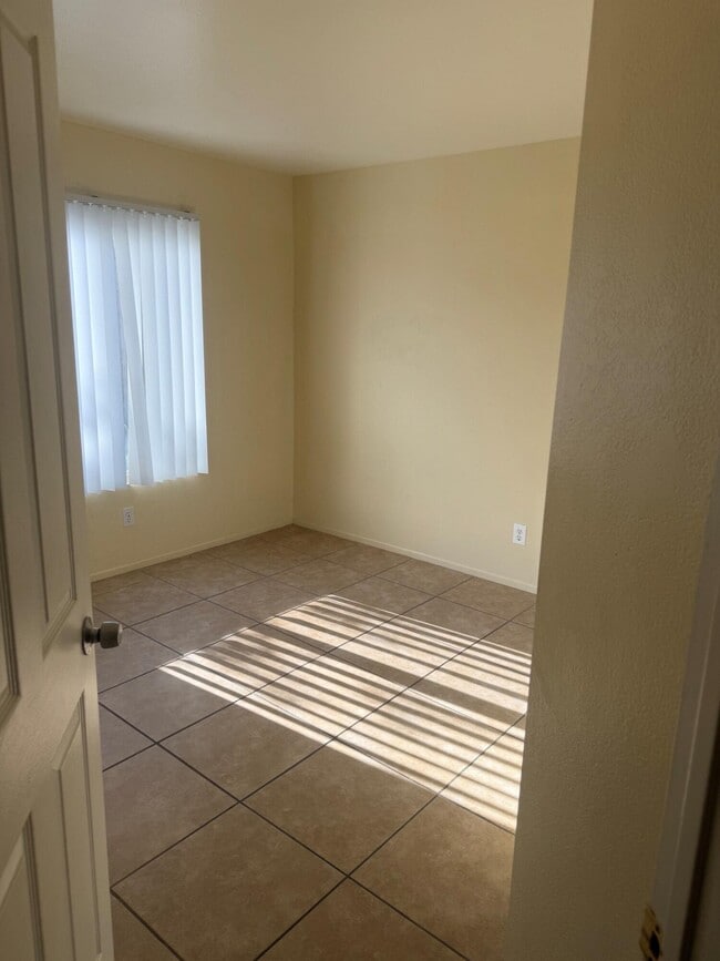 Building Photo - 44313 Larrea St