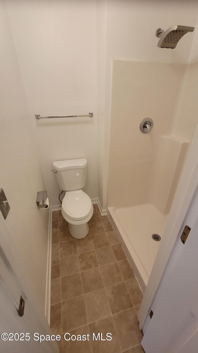 Building Photo - 4590 Bellaluna Dr
