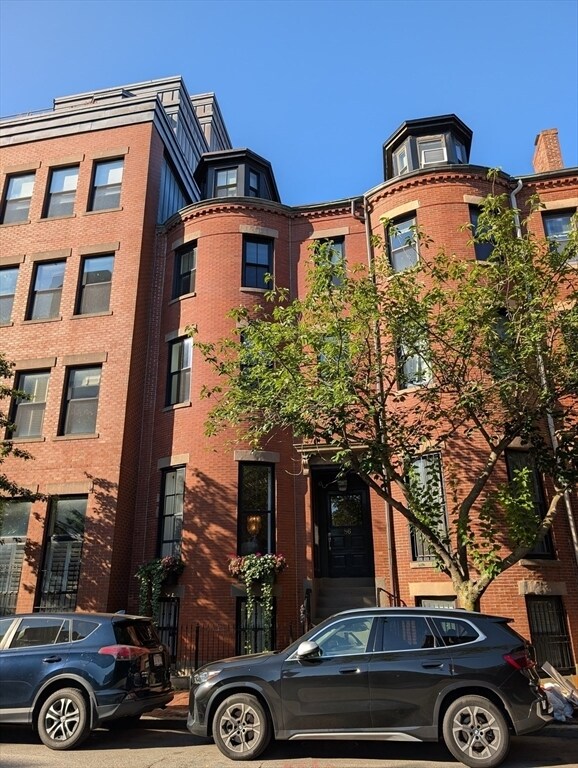 Building Photo - 86 W Springfield St