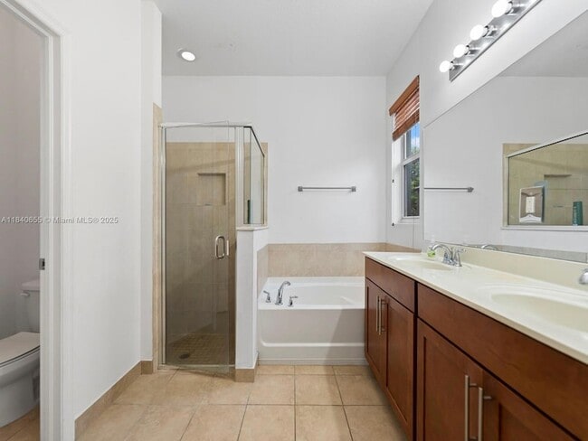 Building Photo - 28302 SW 128th Path