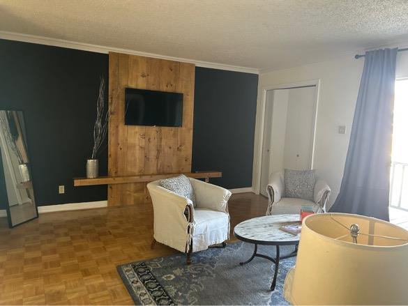 Building Photo - 5205 Evans Ave