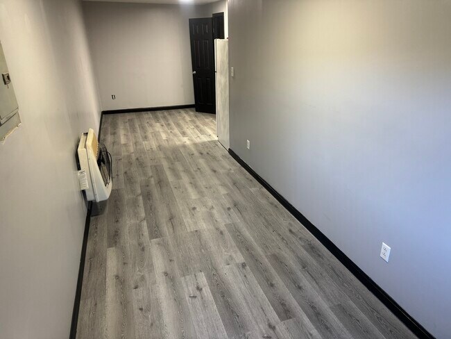 Building Photo - 409 Clayton St