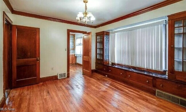 Building Photo - 14300 Darwin Ave