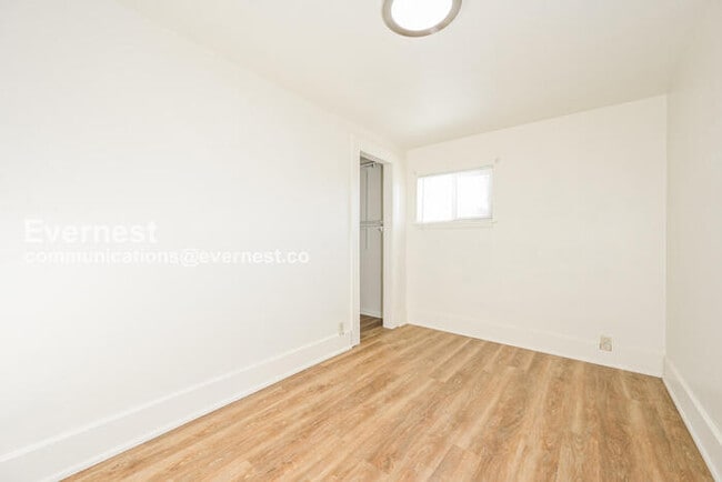 Building Photo - 4902 Meade St