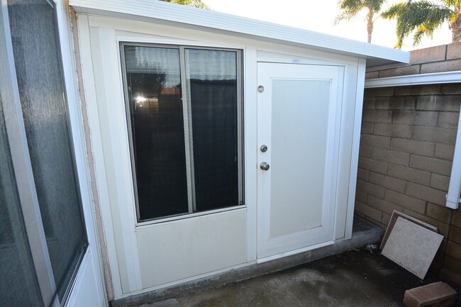 Building Photo - Spacious One Story 3-bedroom, 2-bathroom H...
